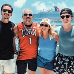 Watch Free Guys Ultimate Family Cruise (2025)